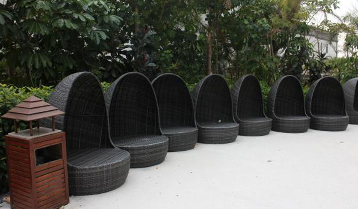 Outdoor PE Rattan Egg Chair Furniture for Holiday Resort