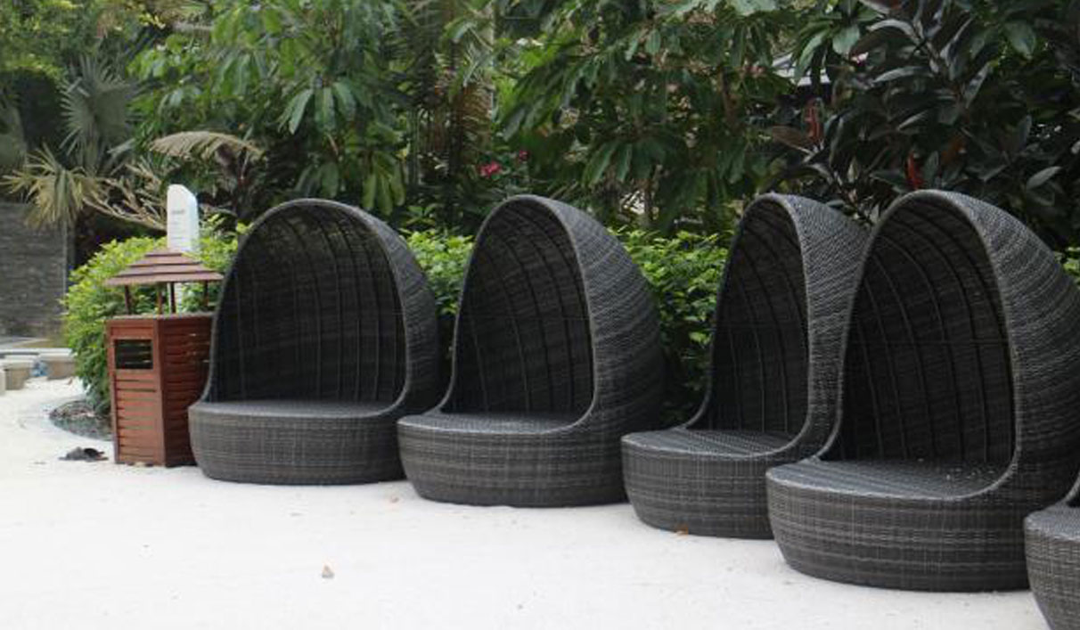 Outdoor PE Rattan Egg Chair Furniture for Holiday Resort